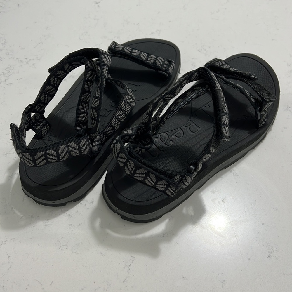 LL Bean Katahdin 4-Point Sandals - Picture 2 of 6